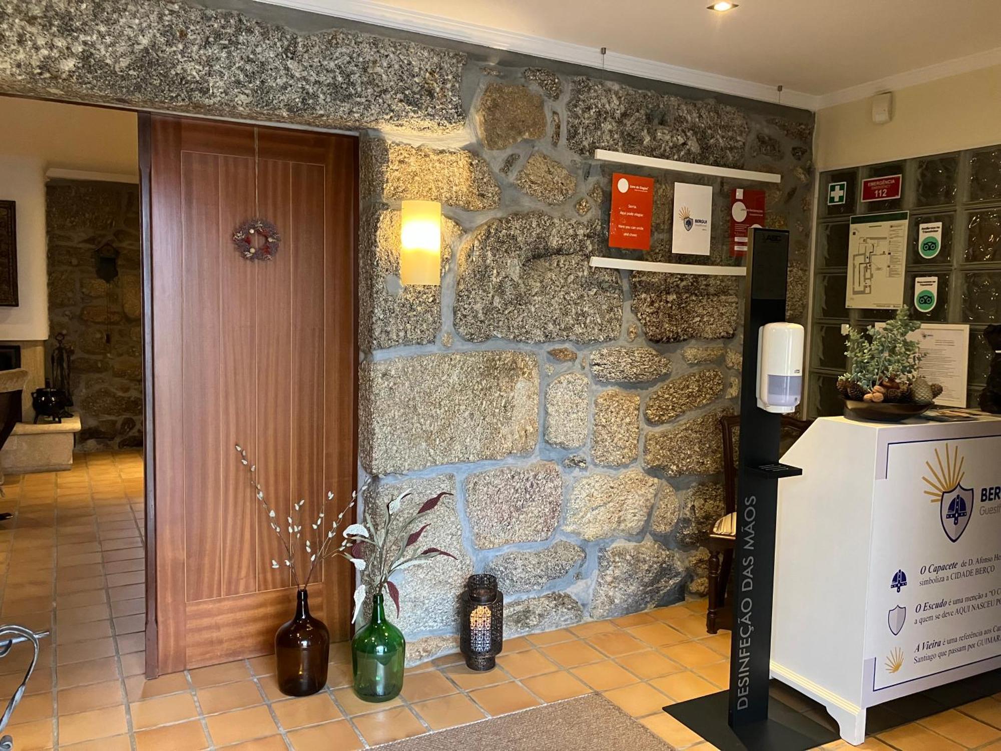 Bergui Guesthouse - Em Guimaraes Desde 2017 מראה חיצוני תמונה