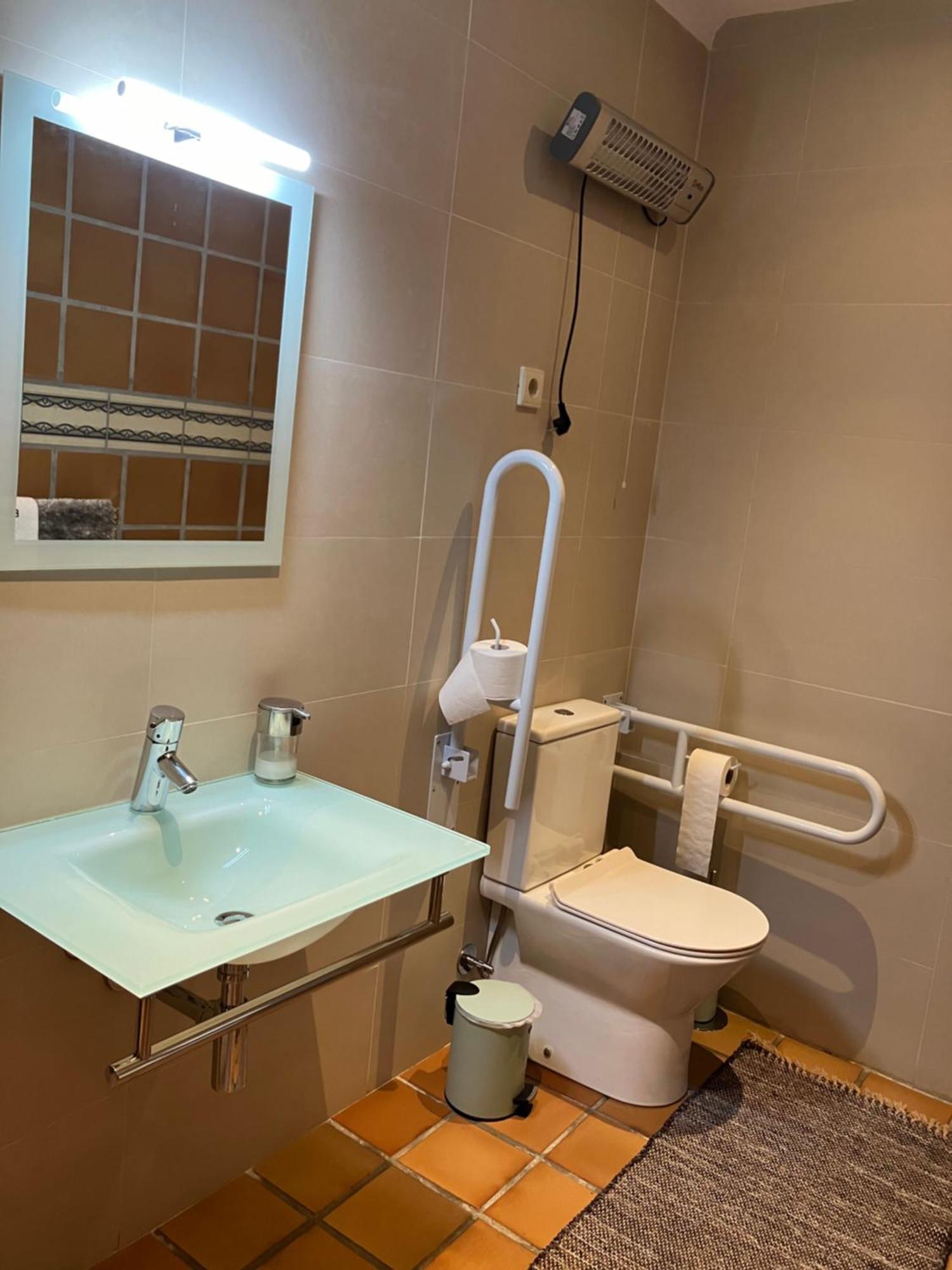 Bergui Guesthouse - Em Guimaraes Desde 2017 מראה חיצוני תמונה